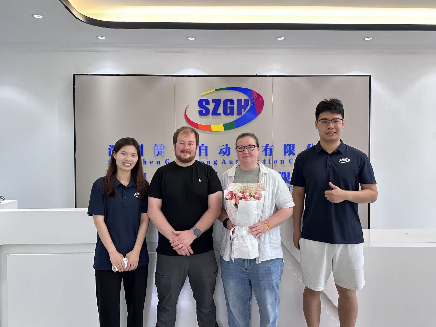 Welcome customers to visit our company to learn about CNC systems